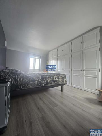 Maison
                                                                                                                                                                                                                                                                                                                        5 pièce(s)                                                                                                                                                                                                          3 chambre(s)                                                                                                                                                                                                          110  m²