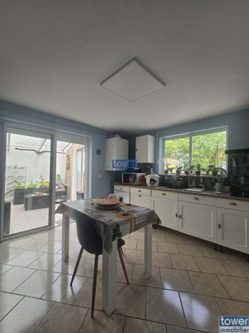 Maison
                                                                                                                                                                                                                                                                                                                        5 pièce(s)                                                                                                                                                                                                          3 chambre(s)                                                                                                                                                                                                          110  m²