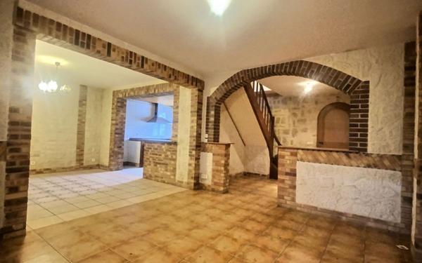 Maison à vendre    7 pièces •  Châlette-sur-Loing