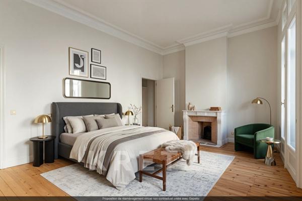 Bordeaux - Triangle d'Or - Appartement rénové avec 3 chambres et stationnement