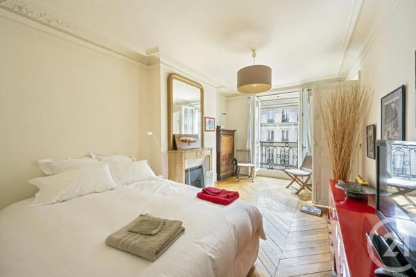 Appartement F4 à vendre  3 pièces - 111,04 m 2   PARIS  - 75004
