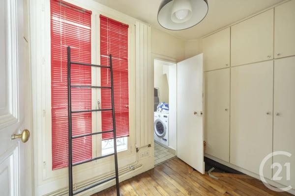 Appartement F4 à vendre  3 pièces - 111,04 m 2   PARIS  - 75004