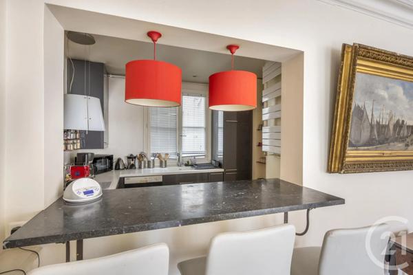 Appartement F4 à vendre  3 pièces - 111,04 m 2   PARIS  - 75004
