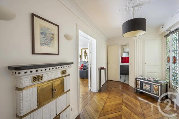 Appartement F4 à vendre  3 pièces - 111,04 m 2   PARIS  - 75004