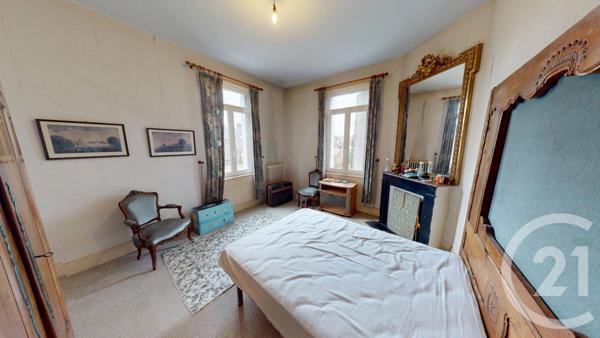 Immeuble à vendre  338 m2 ST QUENTIN - 02