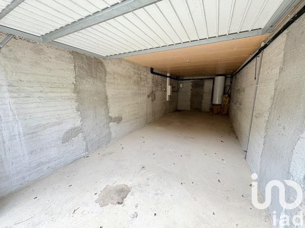 Maison 4 pièces de 95 m² à MERCUROL (26600)