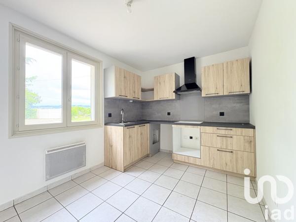 Maison 4 pièces de 95 m² à MERCUROL (26600)