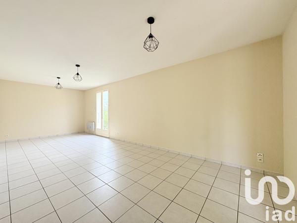 Maison 4 pièces de 95 m² à MERCUROL (26600)