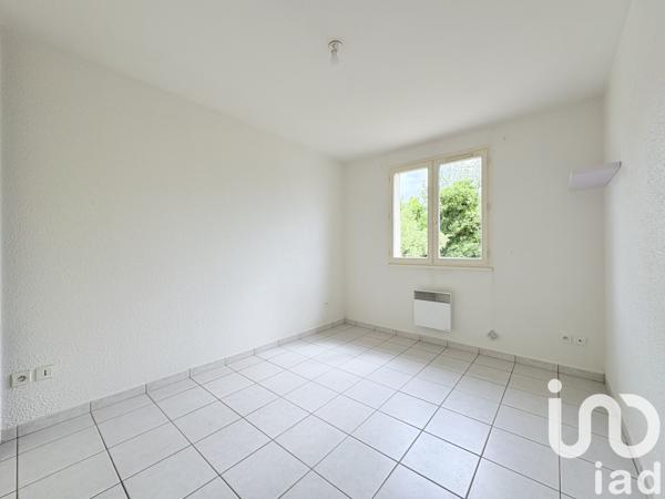 Maison 4 pièces de 95 m² à MERCUROL (26600)