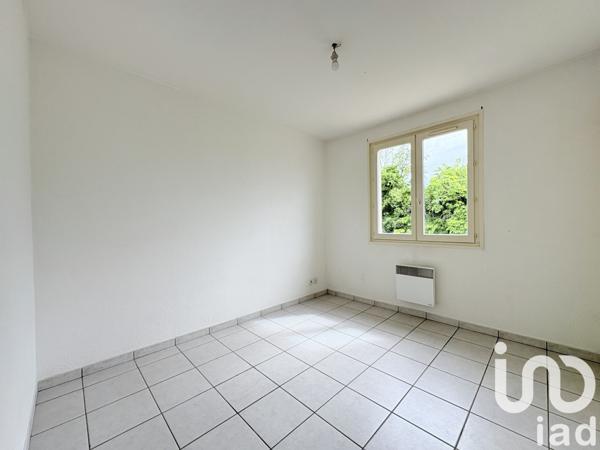 Maison 4 pièces de 95 m² à MERCUROL (26600)