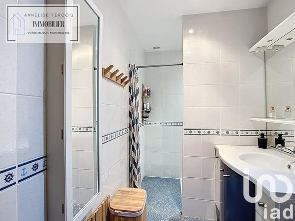 Maison 6 pièces de 145 m² à Cours-les-Barres (18320)