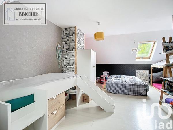 Maison 6 pièces de 145 m² à Cours-les-Barres (18320)