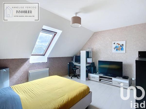 Maison 6 pièces de 145 m² à Cours-les-Barres (18320)