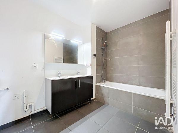 Location appartement 3 pièces 58 m² Bobigny