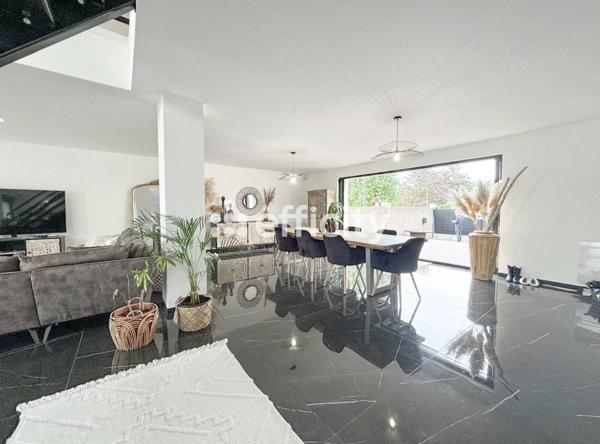 Maison 7 pièces - 212 m²