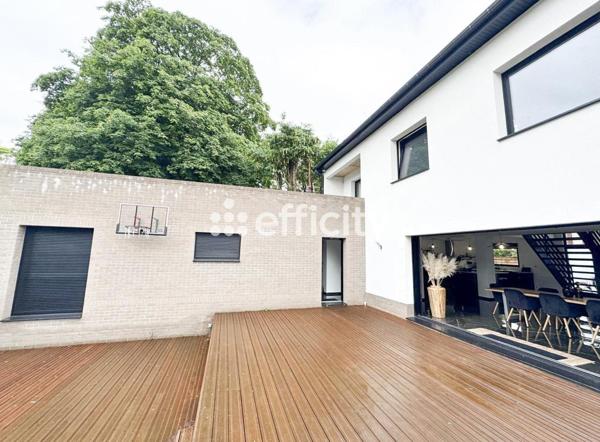 Maison 7 pièces - 212 m²