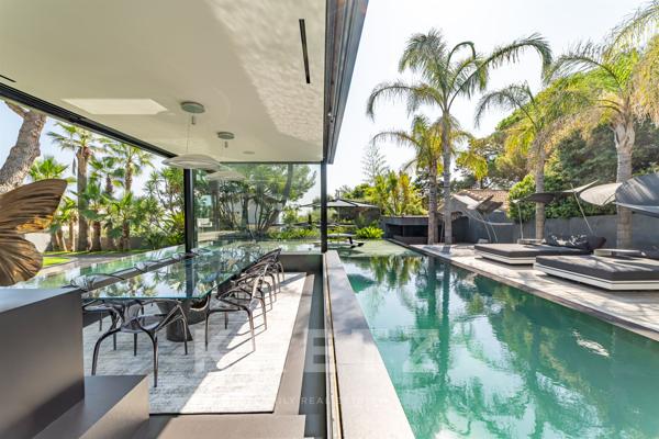 Prestigieuse villa d'architecte vue mer