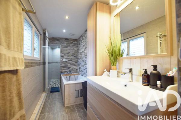 Maison à vendre 5 pièces 95 m² Calais