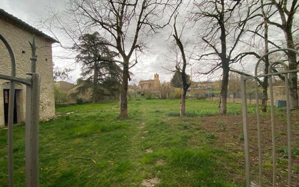 Maison à louer    9 pièces •  Sieurac