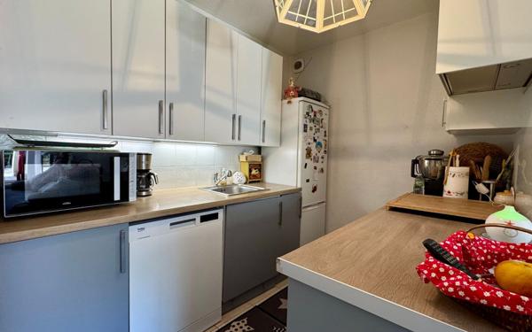 Appartement à vendre    2 pièces •  Istres