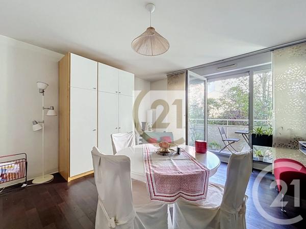 Appartement F2 à vendre  2 pièces - 47,26 m 2   IVRY SUR SEINE  - 94