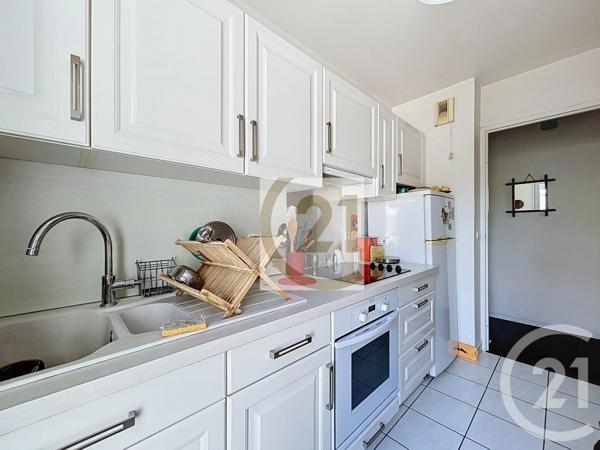 Appartement F2 à vendre  2 pièces - 47,26 m 2   IVRY SUR SEINE  - 94