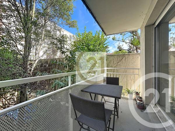 Appartement F2 à vendre  2 pièces - 47,26 m 2   IVRY SUR SEINE  - 94