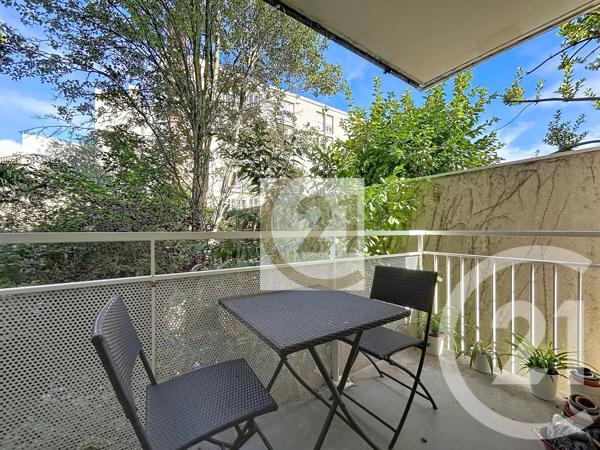 Appartement F2 à vendre  2 pièces - 47,26 m 2   IVRY SUR SEINE  - 94