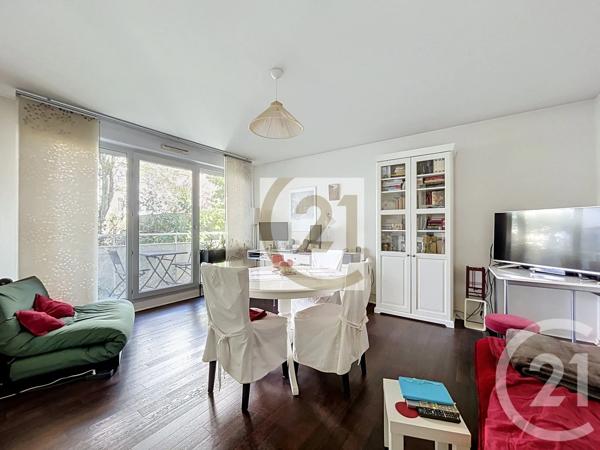 Appartement F2 à vendre  2 pièces - 47,26 m 2   IVRY SUR SEINE  - 94