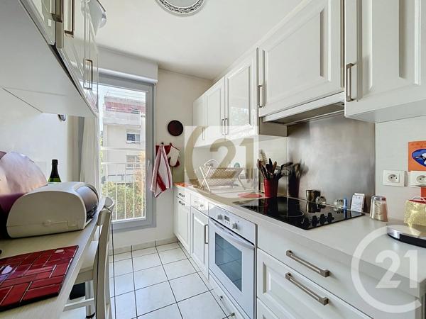 Appartement F2 à vendre  2 pièces - 47,26 m 2   IVRY SUR SEINE  - 94