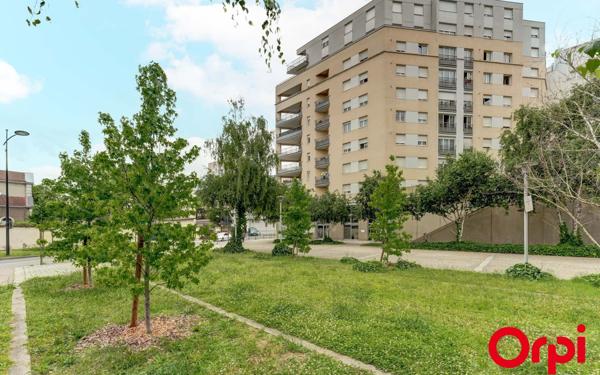 Appartement à vendre    1 pièce • 25,31 m2 Caluire-et-Cuire