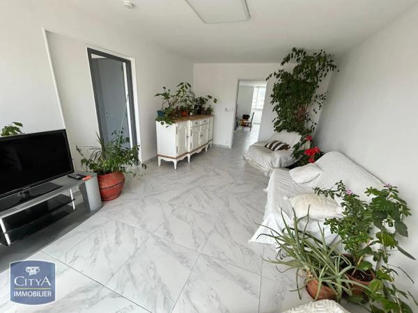 Appartement à louer 5 pièces 87m² Toulon (83000)