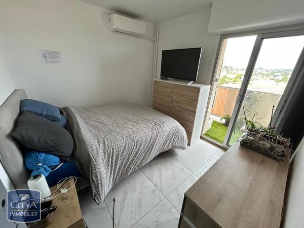 Appartement à louer 5 pièces 87m² Toulon (83000)