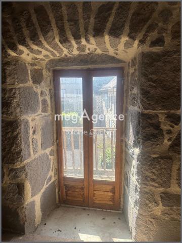 Maison à RAULHAC, 15800 - 4 pièces 145m²