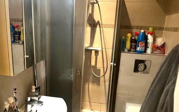 Appartement à vendre    1 pièce • 21,56 m2 Vincennes