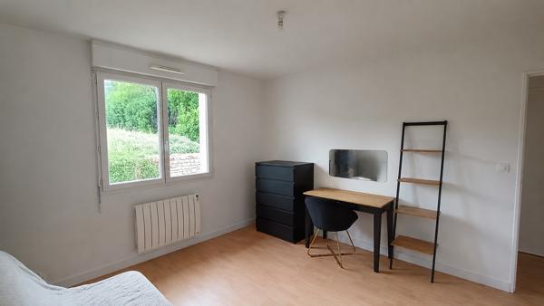 Appartement
         3 pièces
        - 67 m² 126 000 € *