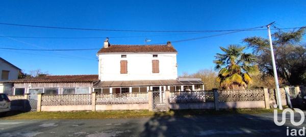 Maison 4 pièces de 104 m² à Puy-de-Serre (85240)