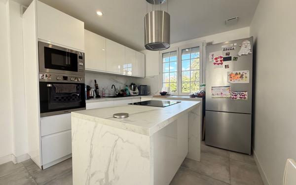 Maison à vendre    4 pièces •  Savigny-le-Temple