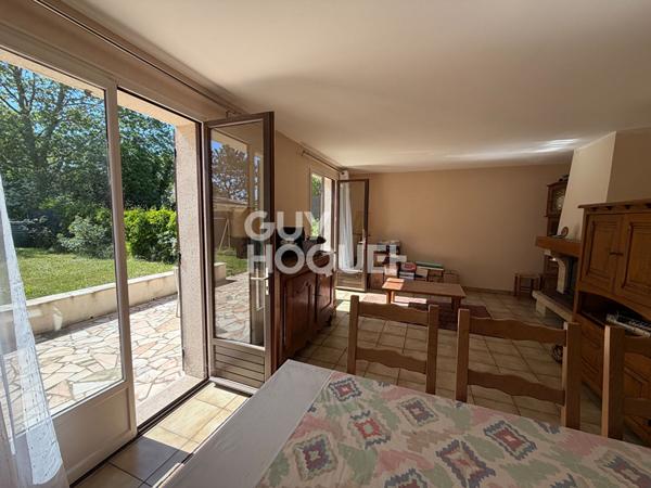 Maison Moret-sur-Loing proche du centre ville 7 pièce(s) 145.43 m2 six chambres, terrain de 413m²