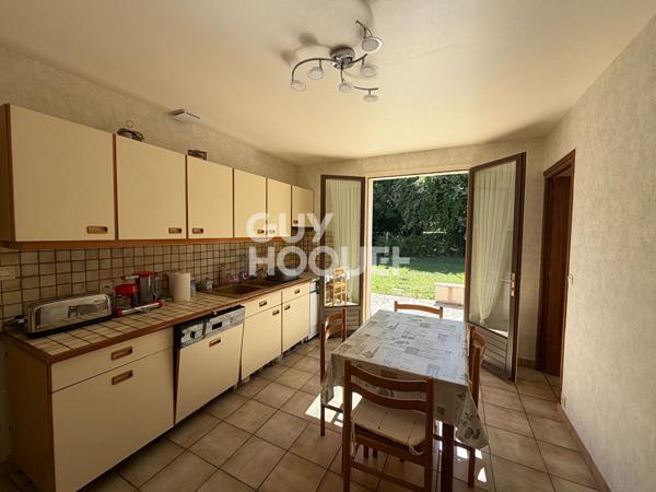 Maison Moret-sur-Loing proche du centre ville 7 pièce(s) 145.43 m2 six chambres, terrain de 413m²