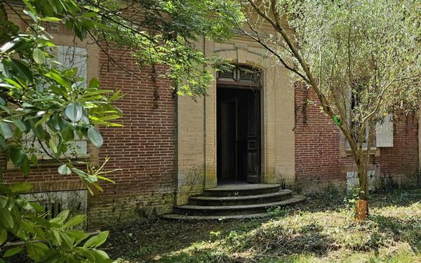 Maison à vendre    4 pièces •  Lapeyrouse-Fossat