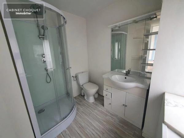 LOGEMENT F4 EN TRIPLEX + BALCON - IDEAL COLOCATION A LOUER - LILLE GAMBETTA - REPUBLIQUE - 77 m 2 - 1 399 € charges comprises par mois