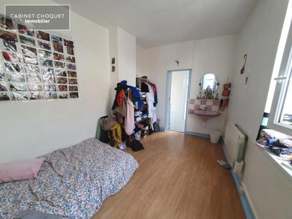LOGEMENT F4 EN TRIPLEX + BALCON - IDEAL COLOCATION A LOUER - LILLE GAMBETTA - REPUBLIQUE - 77 m 2 - 1 399 € charges comprises par mois