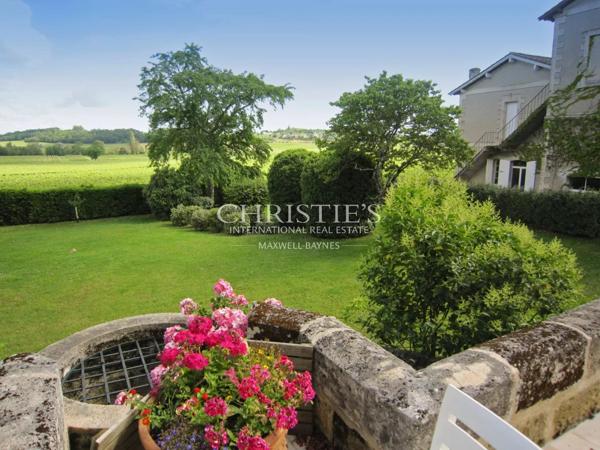 Élégant château du XIXème siècle près de Saint-Émilion – idéal pour un projet d’œnotourisme
