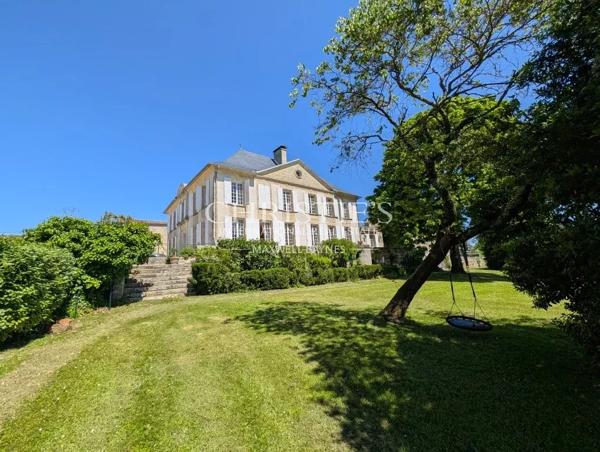 Élégant château du XIXème siècle près de Saint-Émilion – idéal pour un projet d’œnotourisme