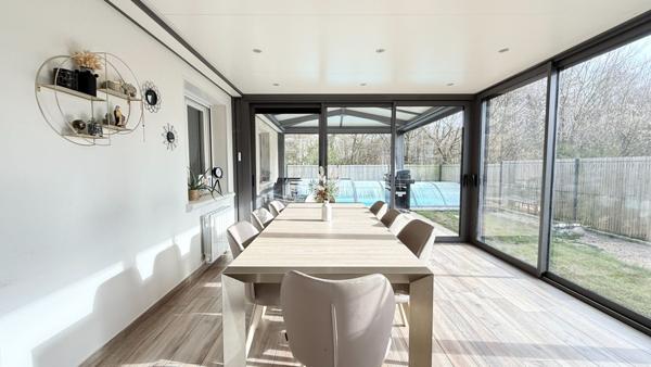 MAISON LA ROCHE SUR YON