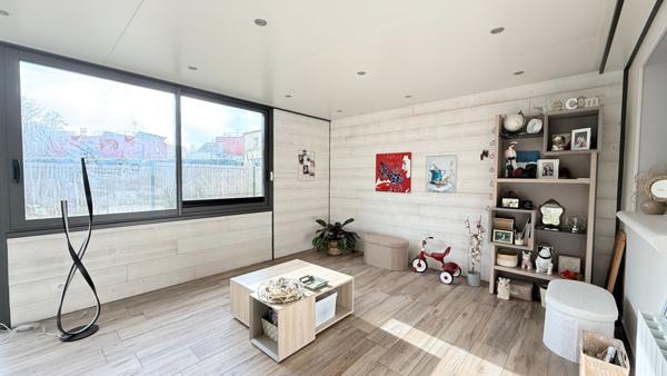 MAISON LA ROCHE SUR YON