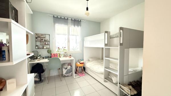 MAISON LA ROCHE SUR YON