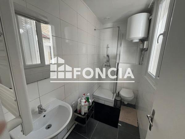 Location Studio 19.7 m² - 8 RUE DE LA COURTILLE Melun 77000