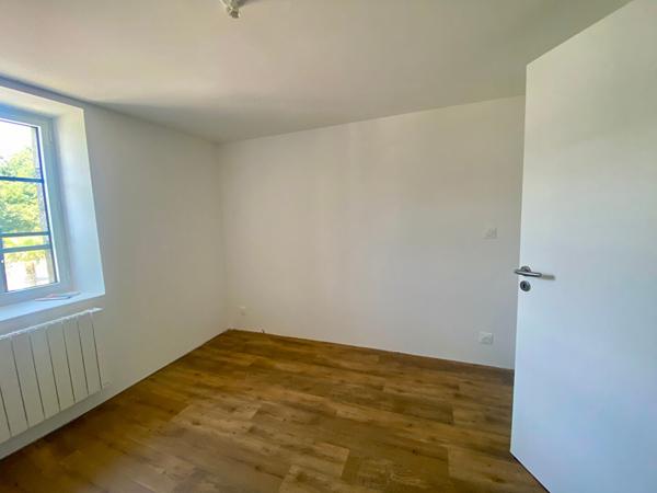 Maison à vendre à DINAN immeuble comprenant deux appartements (T1 et T2)